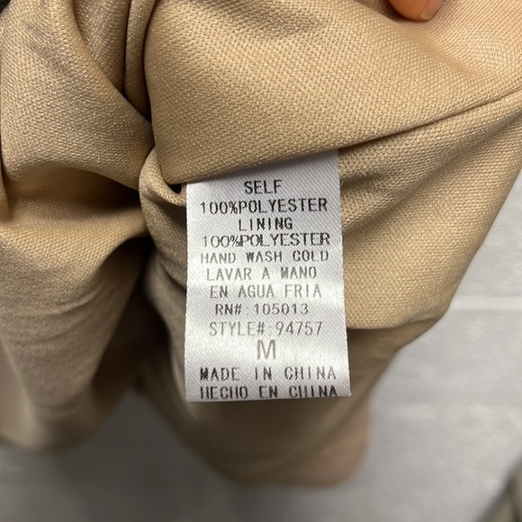 Andree By Unit Dress puffer sleeve dress size medium - Picture 7 of 8